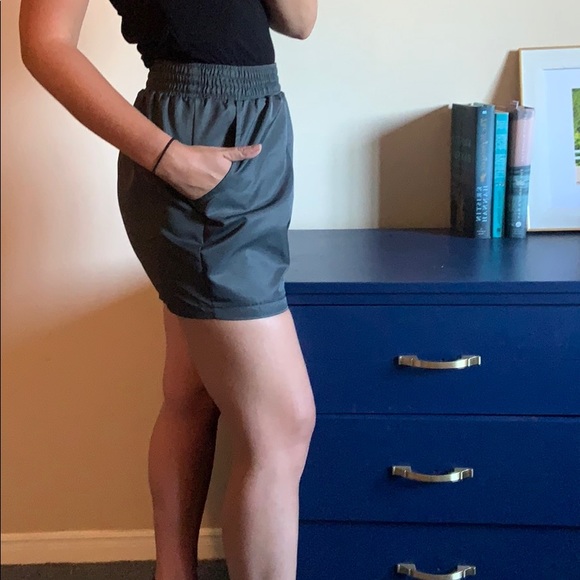 American Apparel skirt 🔥 - Picture 2 of 3
